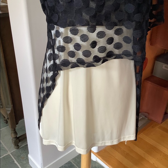 Black and ivory top/dress by clotheshead - Picture 5 of 7